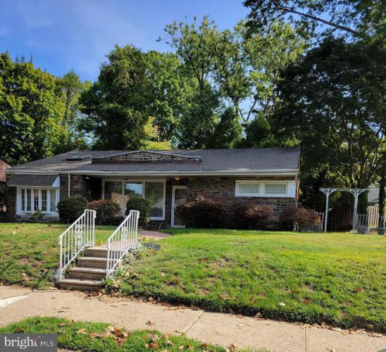 Photo of 302 Crest Park Road, Philadelphia PA