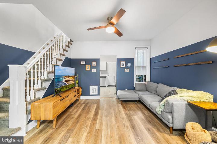 Photo of 1542 N Hollywood Street