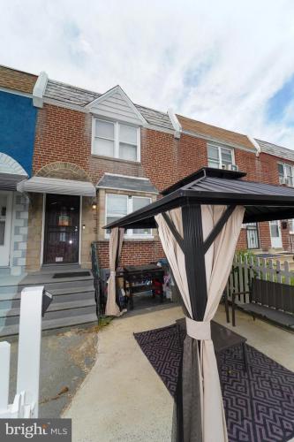 Photo of 4624 Weymouth Street, Philadelphia PA