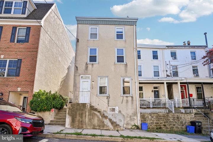 Photo of 112 Dawson Street, Philadelphia PA
