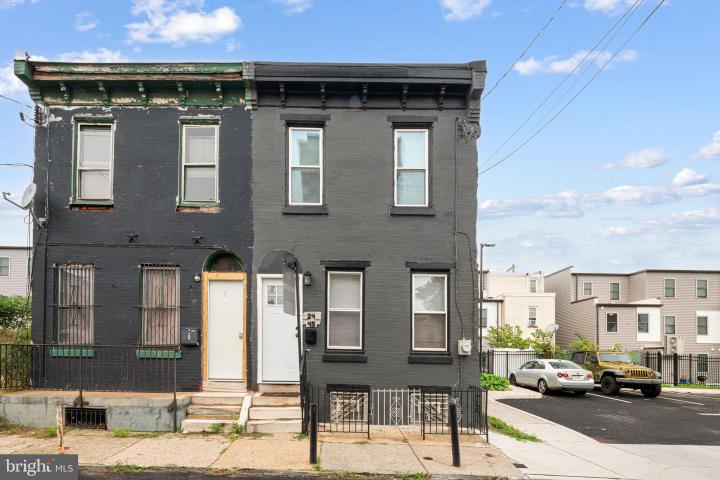 Photo of 2445 Ingersoll Street, Philadelphia PA