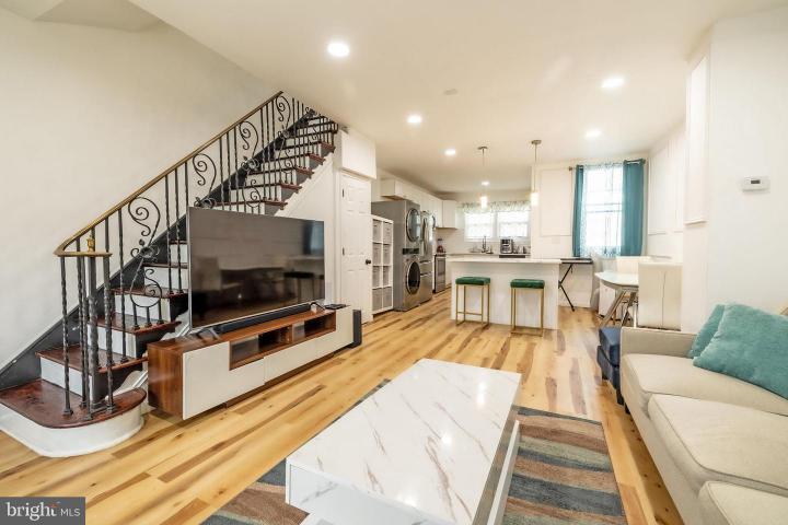 Photo of 7337 Chelwynde Avenue, Philadelphia PA