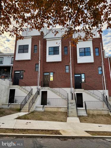 Photo of 303 Fountain Street, Philadelphia PA