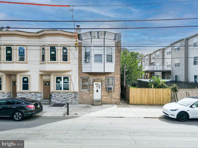 Photo of 3411 Richmond Street