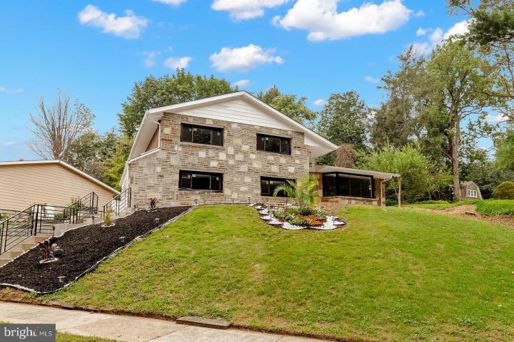 Photo of 7101 N Mount Pleasant Place