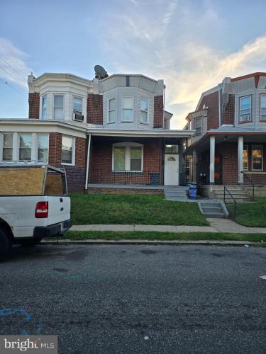 Photo of 4532 Higbee Street