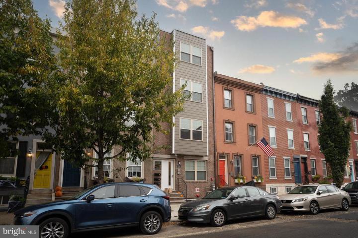 Photo of 2141 Christian Street