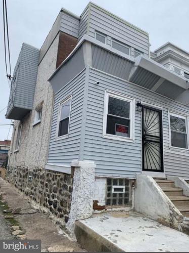 Photo of 5849 Ludlow Street