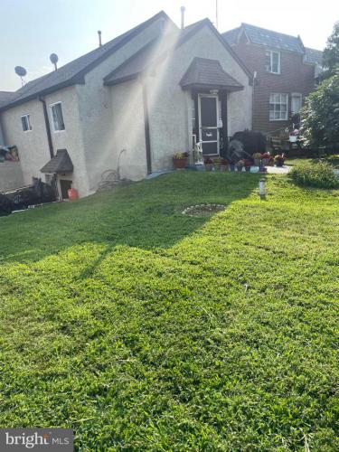 Photo of 2940 Devereaux Avenue