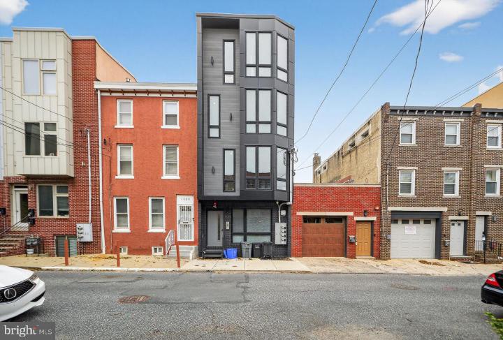 Photo of 1527 Ogden Street A, Philadelphia PA