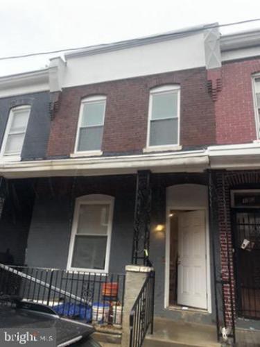 Photo of 137 N Dearborn Street