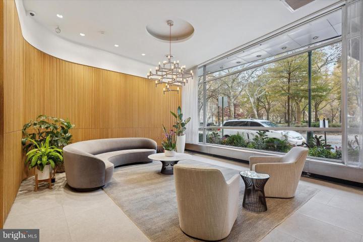 Photo of 220 W Rittenhouse Square 6f