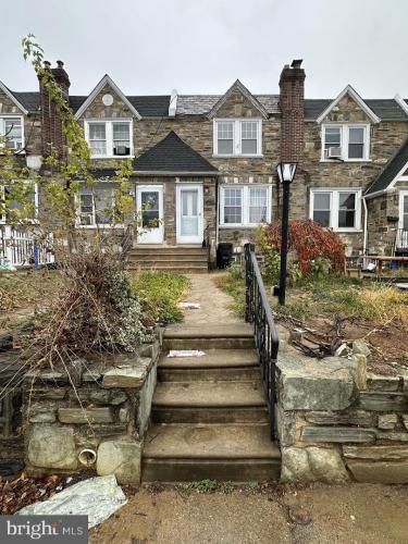 Photo of 3245 Longshore Avenue