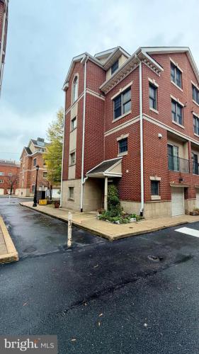 Photo of 866 Independence Court, Philadelphia PA