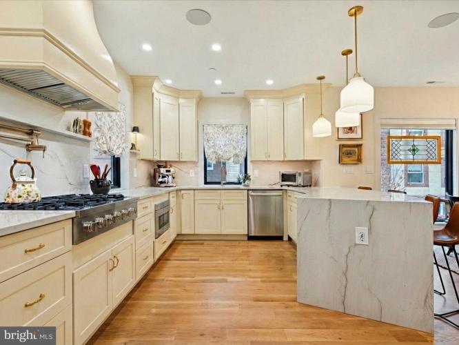 Photo of 706 Latona Street A