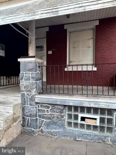 Photo of 338 N Robinson Street