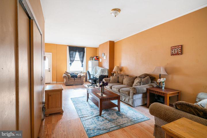 Photo of 749 E Ontario Street, Philadelphia PA