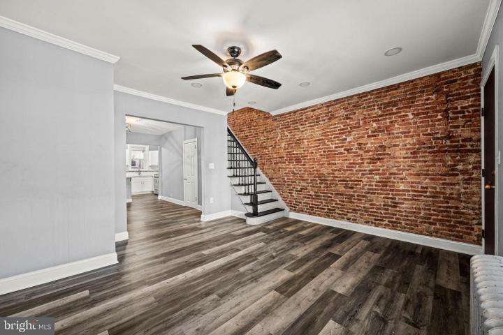 Photo of 5426 Windsor Avenue