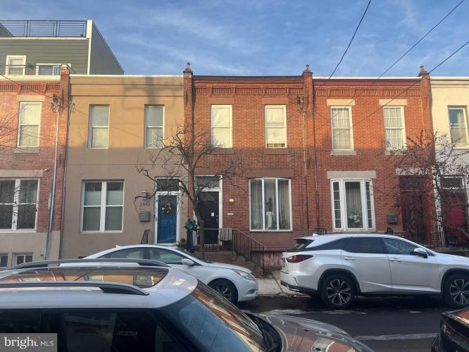 Photo of 2441 Carpenter Street, Philadelphia PA