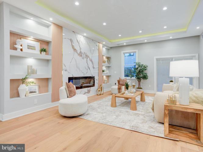 Photo of 1019 E Palmer Street