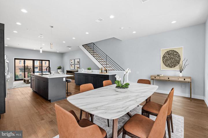 Photo of 3145 W Montgomery Avenue