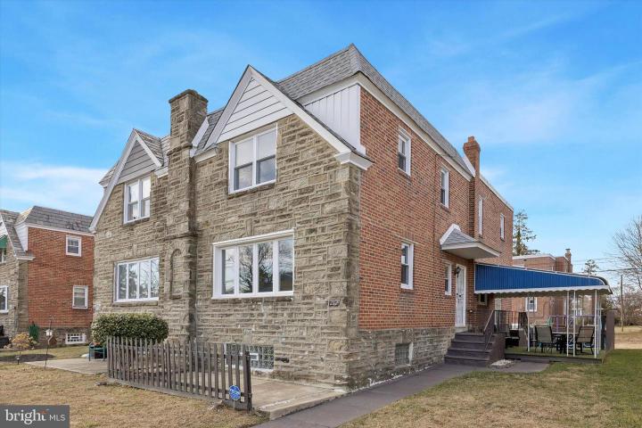 Photo of 1211 E Johnson Street