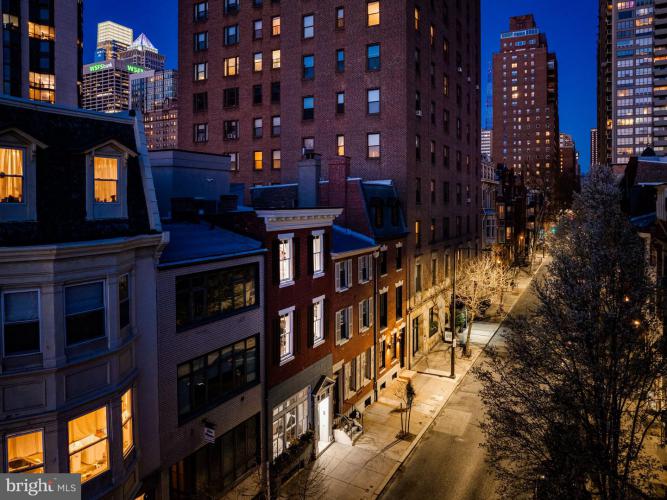 Photo of 2041 Locust Street