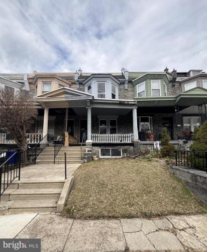 Photo of 4935 Pulaski Avenue