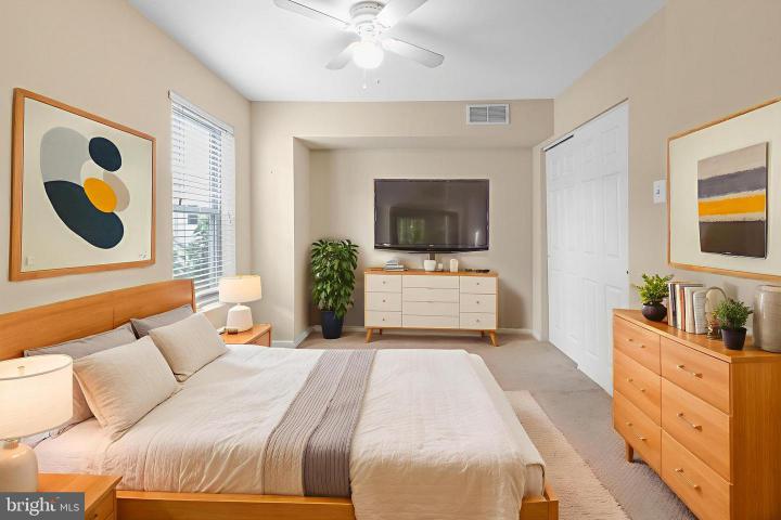 Photo of 909 N 19th Street B, Philadelphia PA