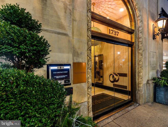 Photo of 1737 Chestnut Street 600