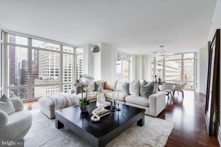 Photo of 130 S 18th Street 1803