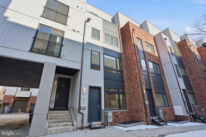 Photo of 634 N 5th Street 16