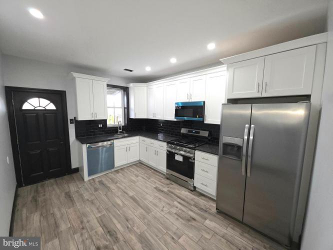 Photo of 4656 James Street