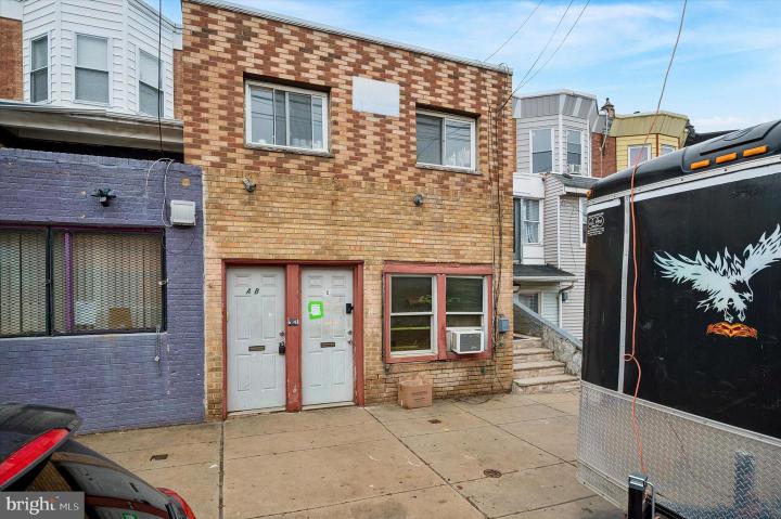 Photo of 6141 Lansdowne Avenue