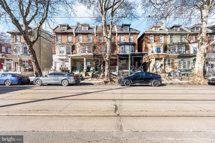 Photo of 5215 Chester Avenue