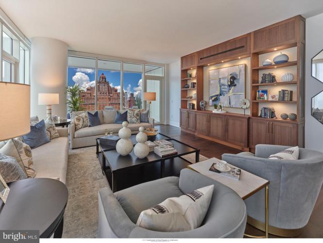 Photo of 301 S Broad 2203