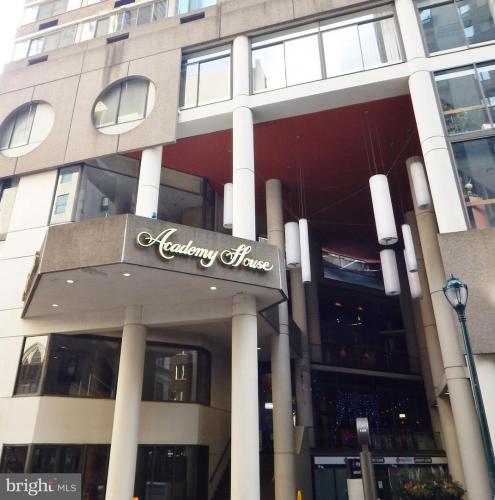 Photo of 1420 Locust Street 15b