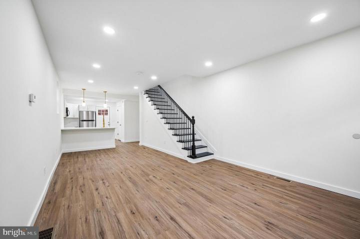 Photo of 1702 N Stillman Street