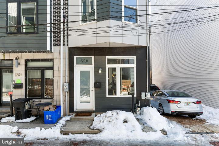 Photo of 1207 N Etting Street