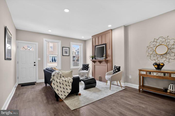 Photo of 2014 Moore Street