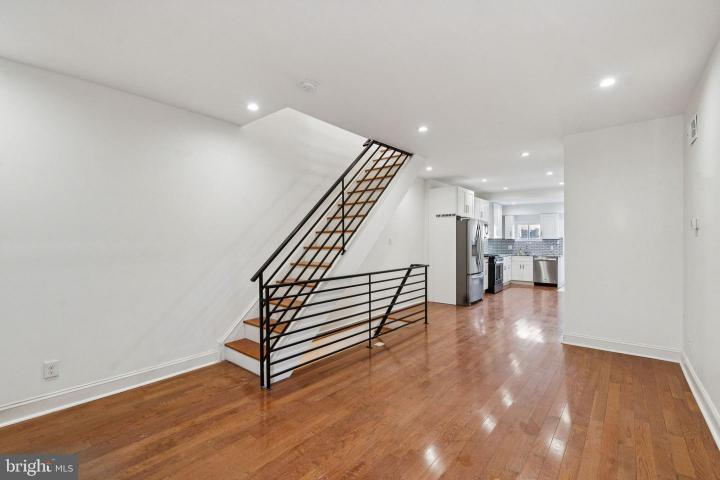 Photo of 1826 Point Breeze Avenue