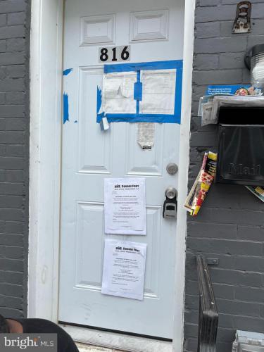 Photo of 816 E Hilton Street