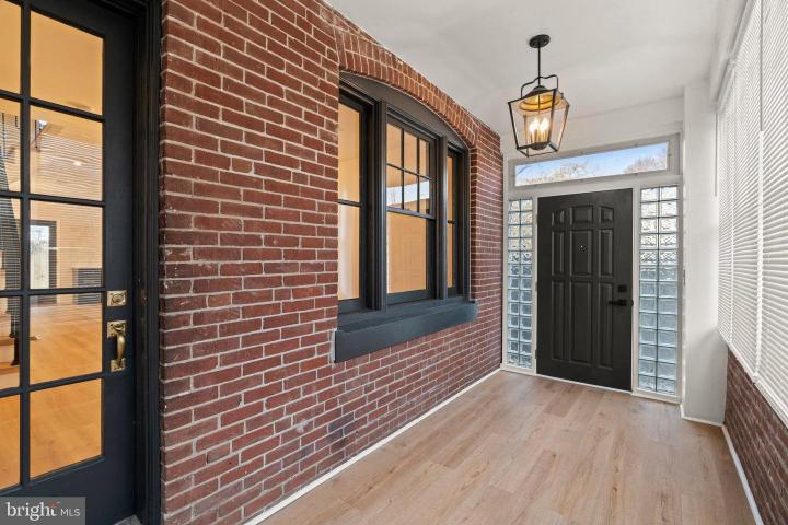 Photo of 1744 Fillmore Street