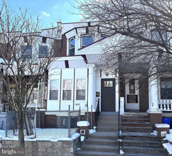 Photo of 5650 Whitby