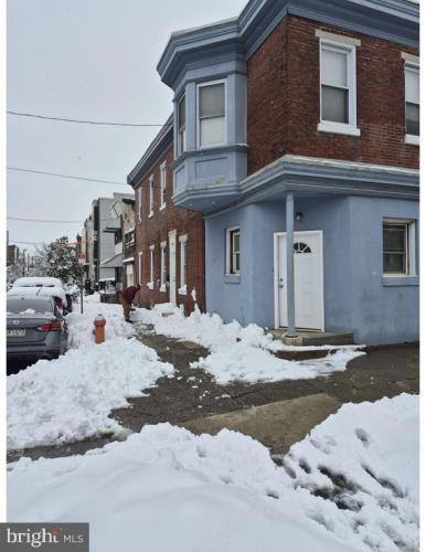 Photo of 2645 W Jefferson Street