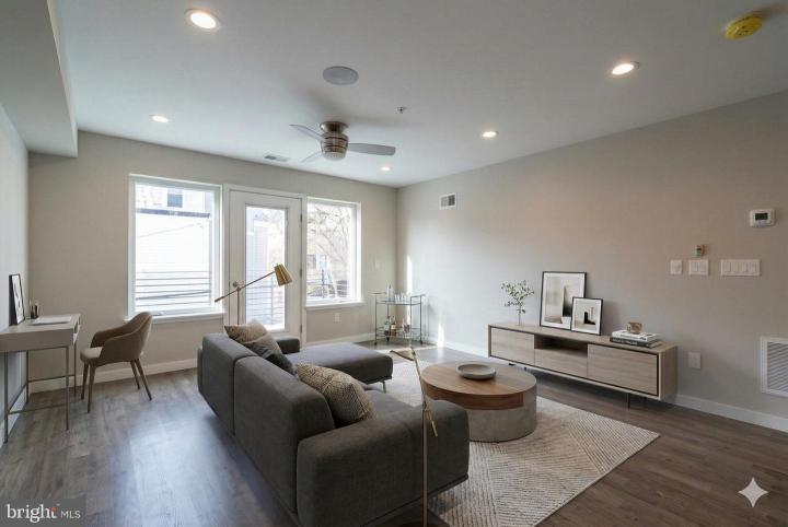 Photo of 762 S 15th Street