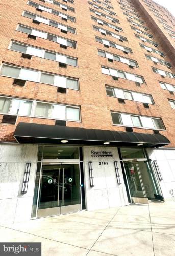Photo of 2101 Chestnut Street 317
