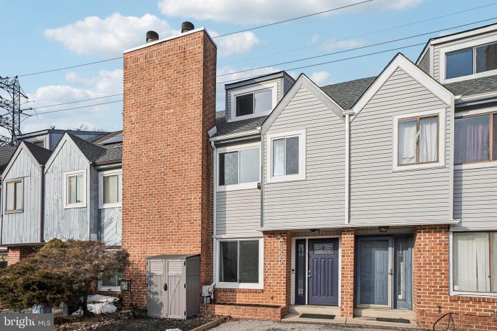 Photo of 3329 Wiehle Street