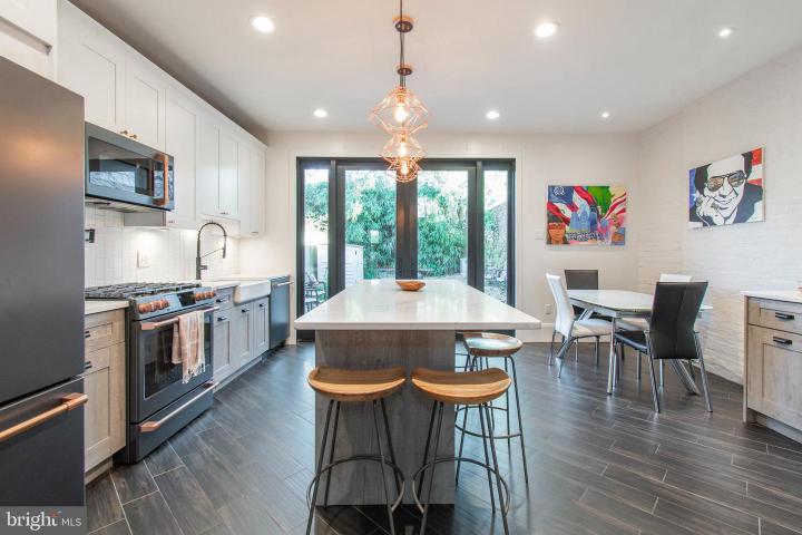 Photo of 222 Richmond Street, Philadelphia PA