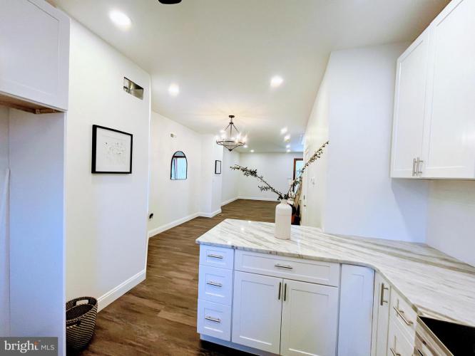 Photo of 5709 Hoffman Avenue